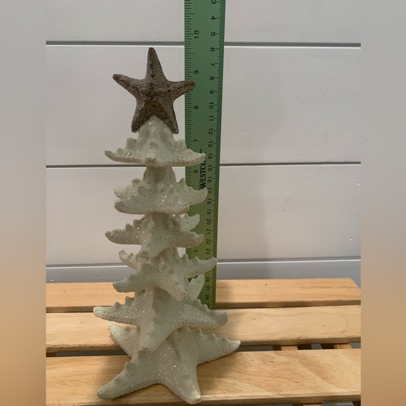 Coastal beach holiday decor- Star fish tree, holiday sign, and sea angel. - Picture 13 of 15